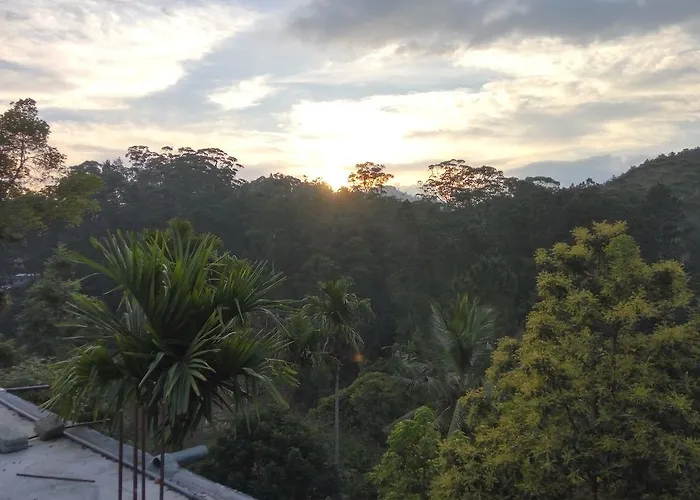 Isuru Homestay